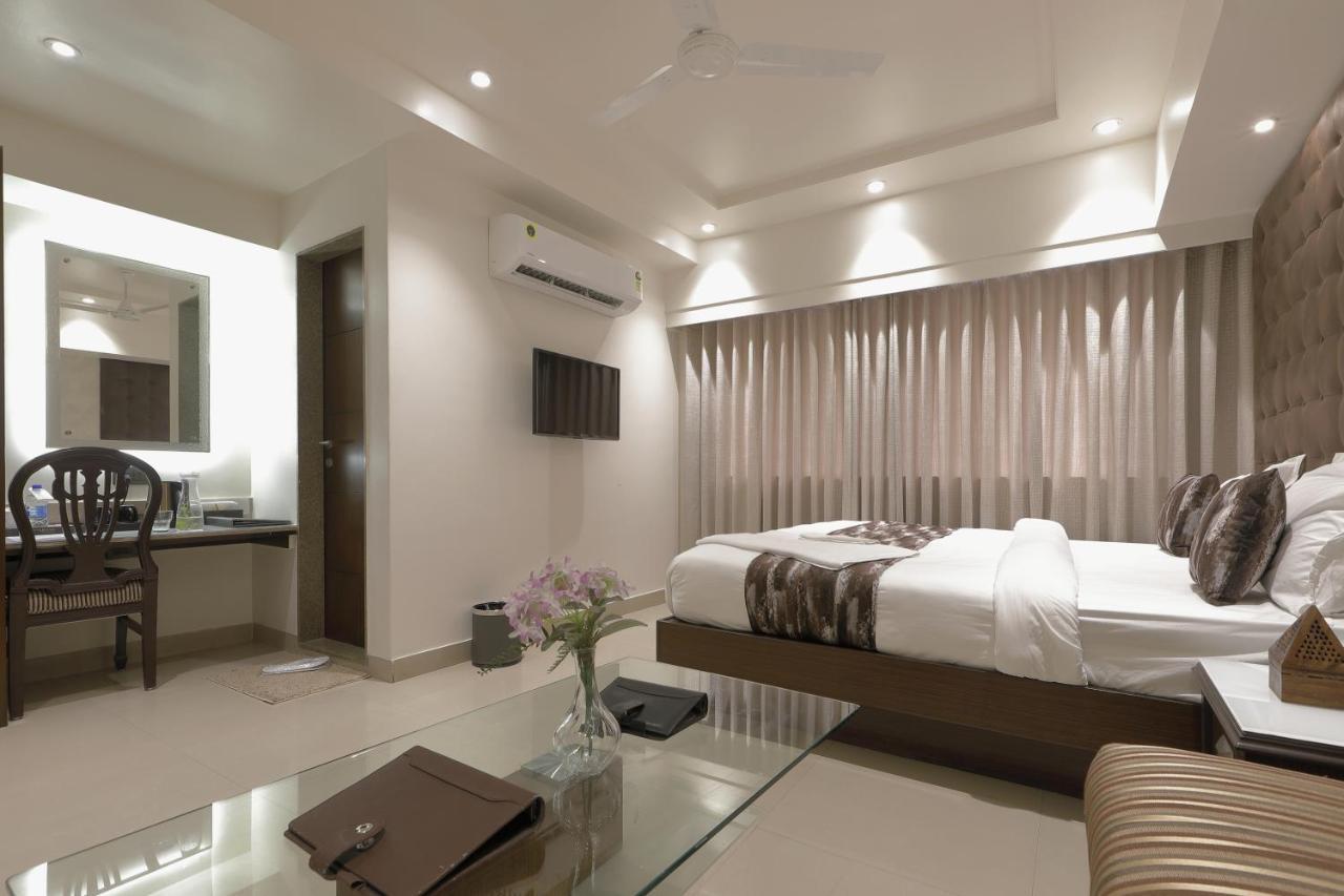 Hotel Ariana Residency Bombaj Zewnętrze zdjęcie
