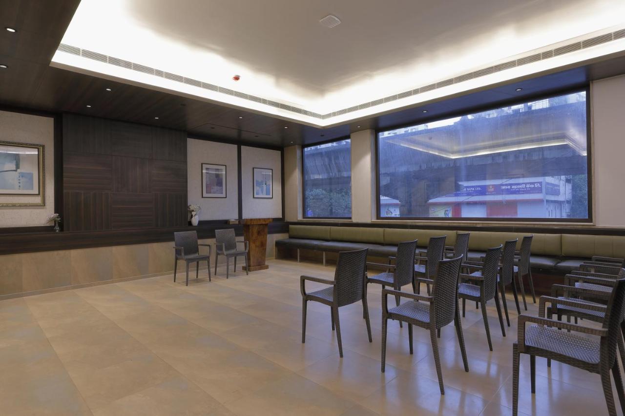 Hotel Ariana Residency Bombaj Zewnętrze zdjęcie