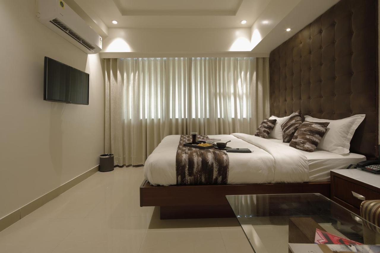 Hotel Ariana Residency Bombaj Zewnętrze zdjęcie